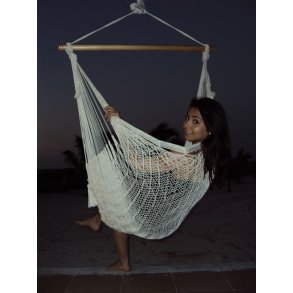 Hengekyestol i naturhvit nett fra Mexico - GRANDE