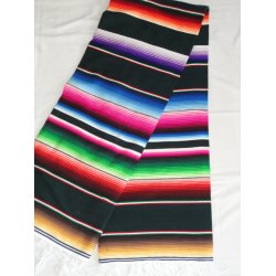 Mexico teppe av fargerike stoffer i gr&oslash;nne nyanser