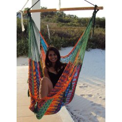 Multicolor hengekye stol i store fleksible nett